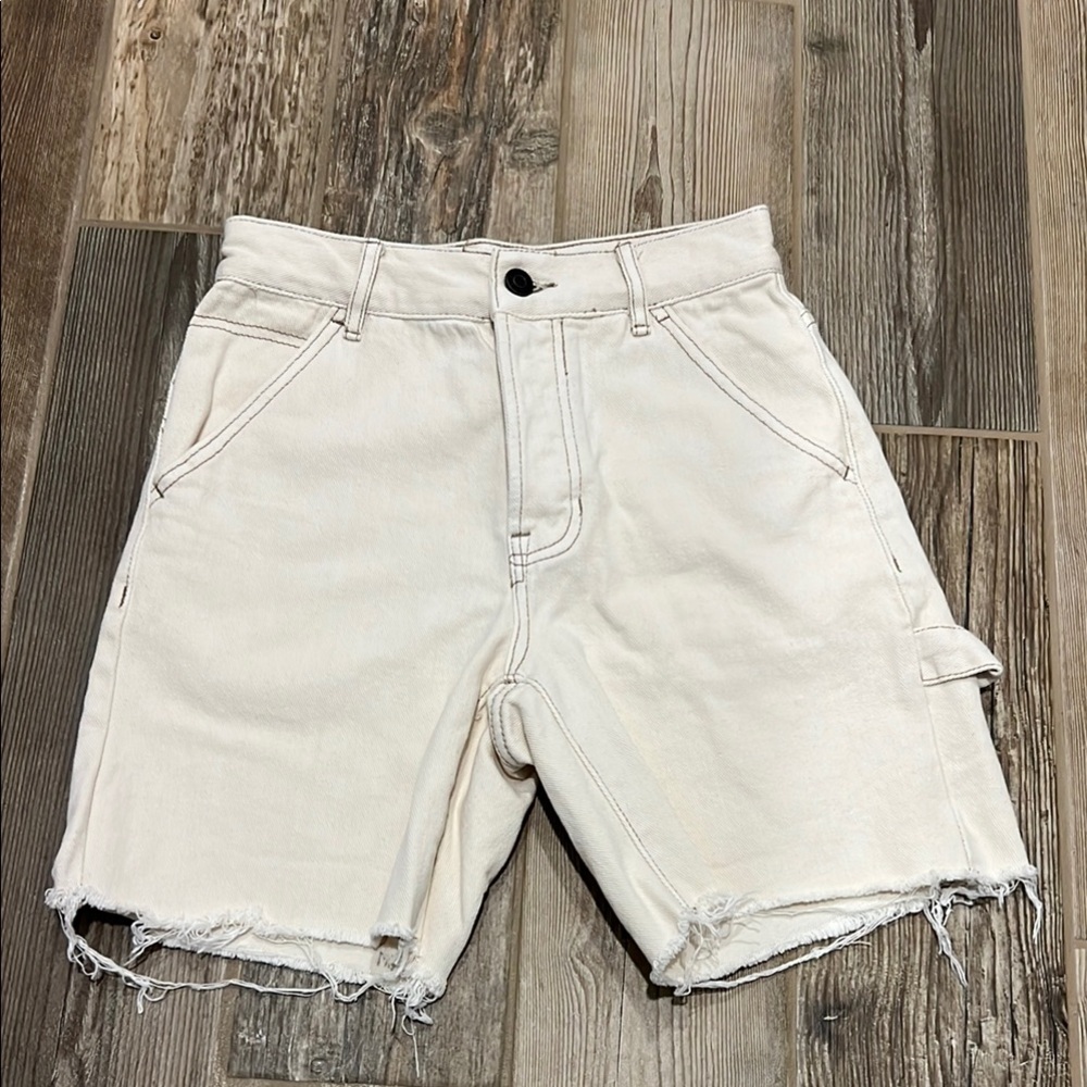 PacSun Cream Jean Shorts 6” inseam size 23